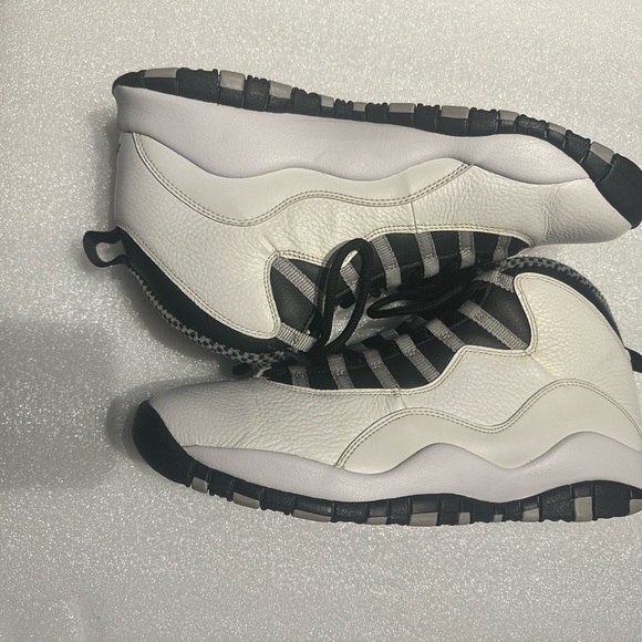 Jordan 9 & Jordan 10 bundle - Picture 5 of 12